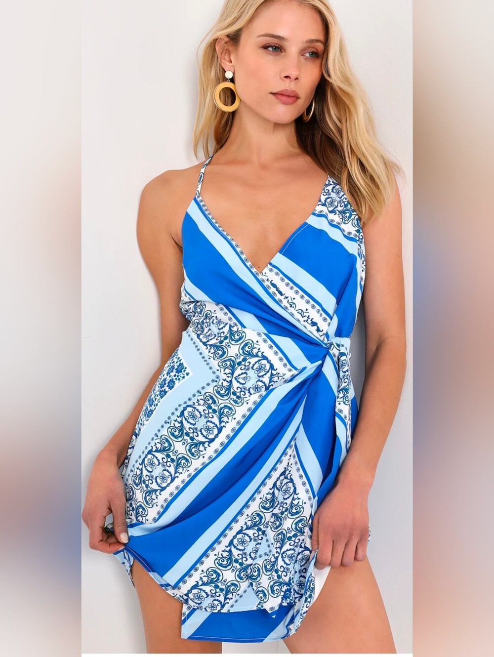 EUC....Lulu's Every Angle Blue Sleeveless Print Wrap Mini Dress Size Small